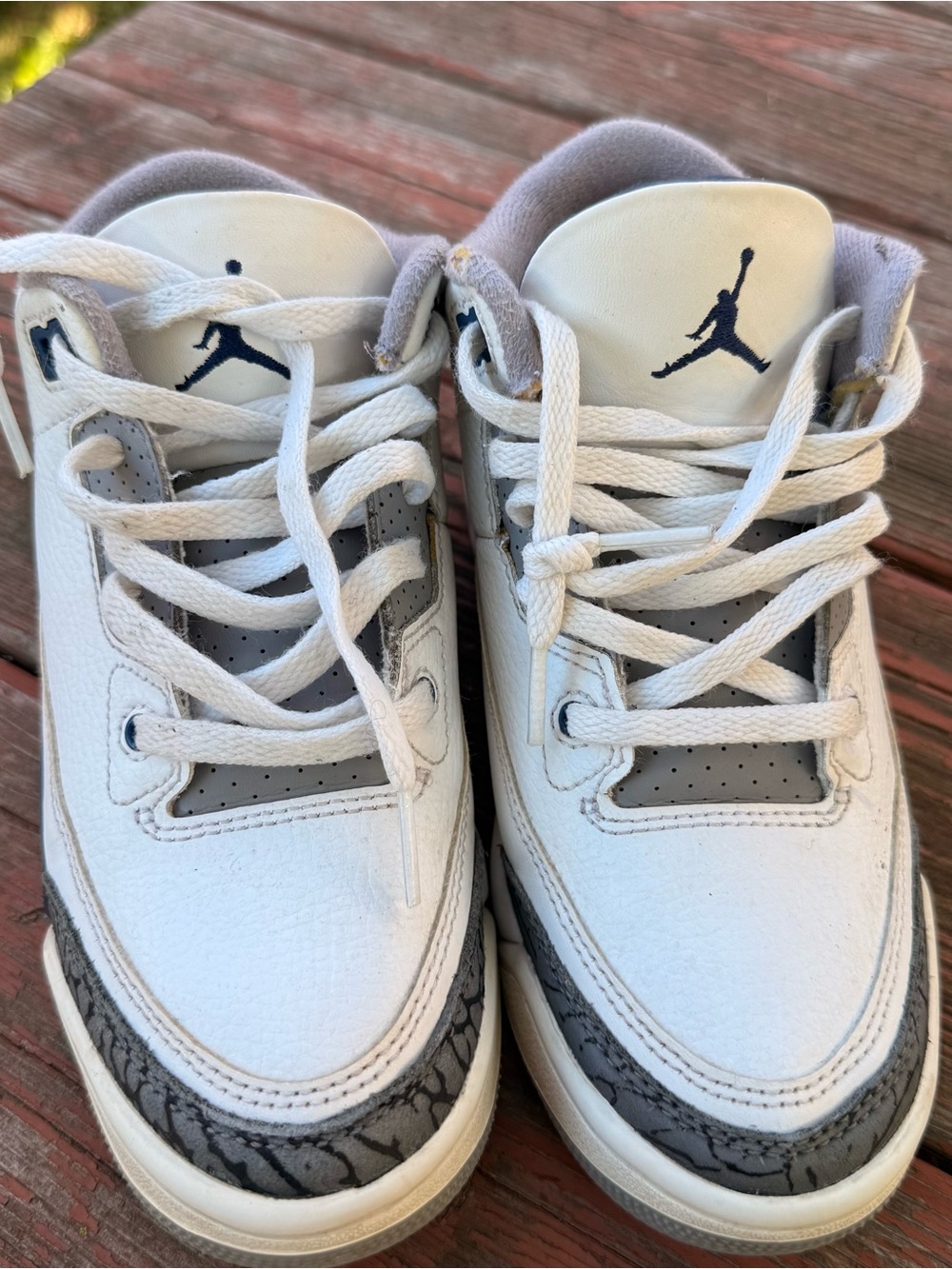 KIDS JORDANS